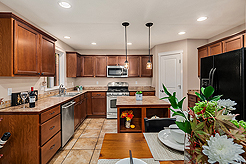 DESTINATION LYNNWOOD